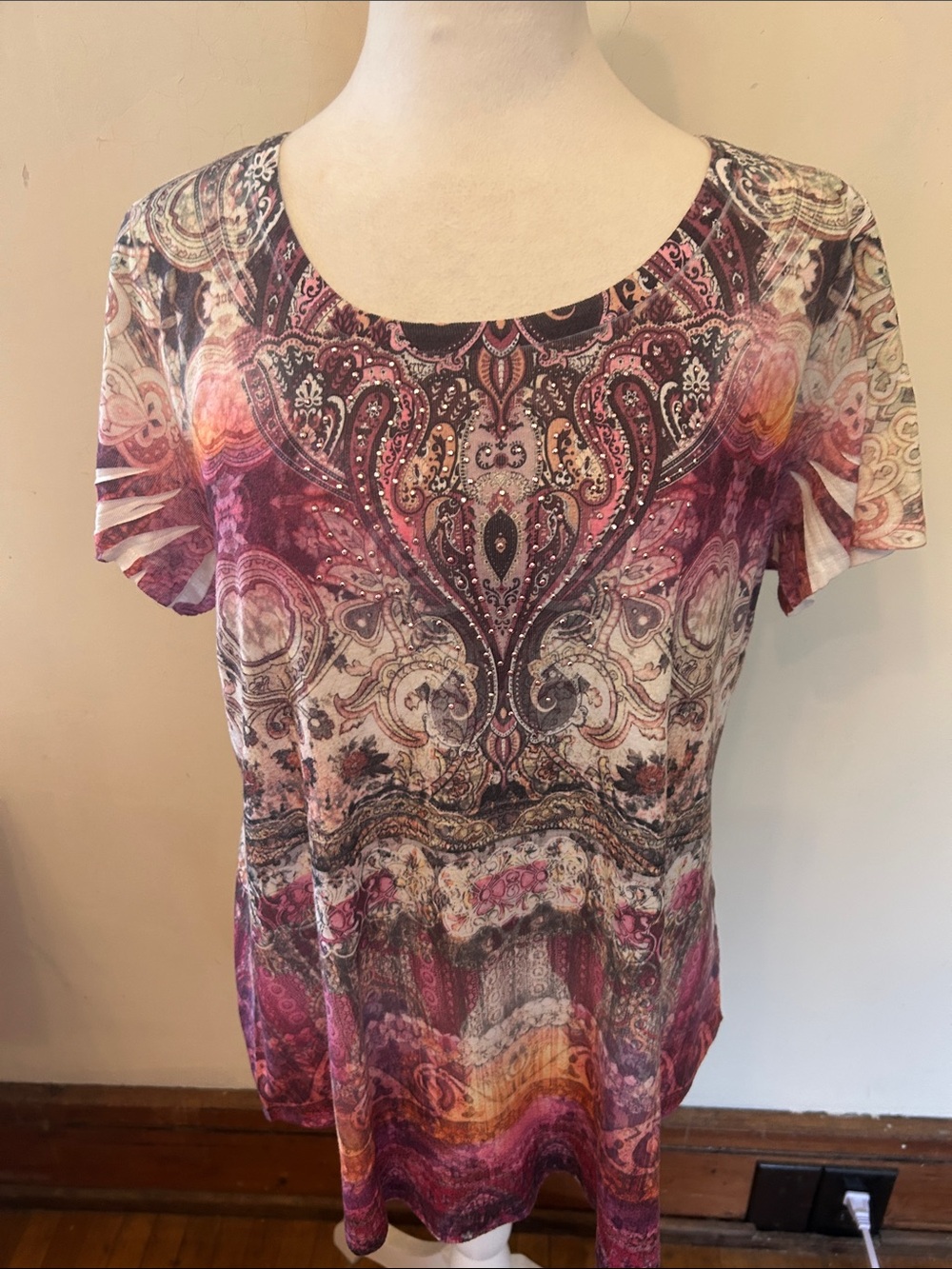 World Unity Women's Pink Paisley Cap sleeve top Size XL EUC